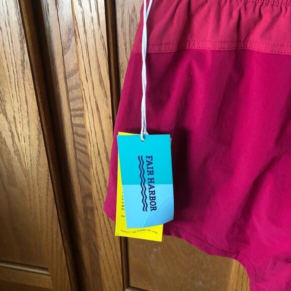 NWT Fair Harbor The Corliss Shorts Raspberry Size S - Picture 8 of 10